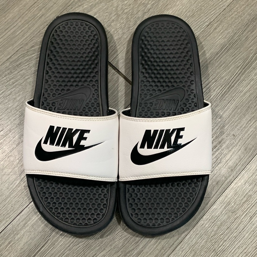 Nike Victori One Men's Slides Black‎ & White size 7